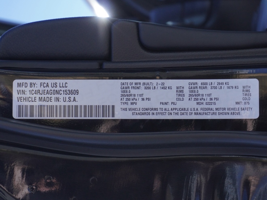 2022 Jeep Grand Cherokee Laredo E photo 28