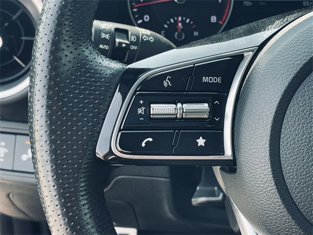 2022 Kia Forte GT-Line photo 13