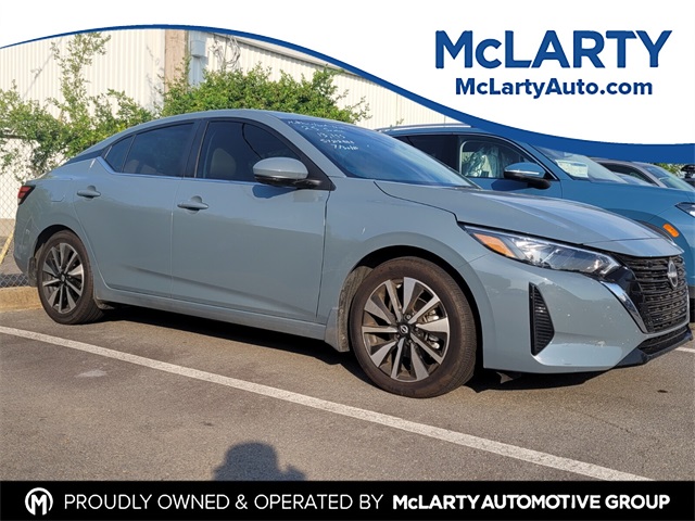 Used 2025 Gray Nissan SV image 1