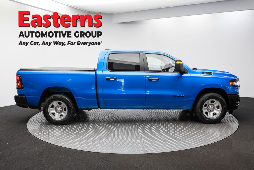 2025 Ram 1500 Tradesman photo 2