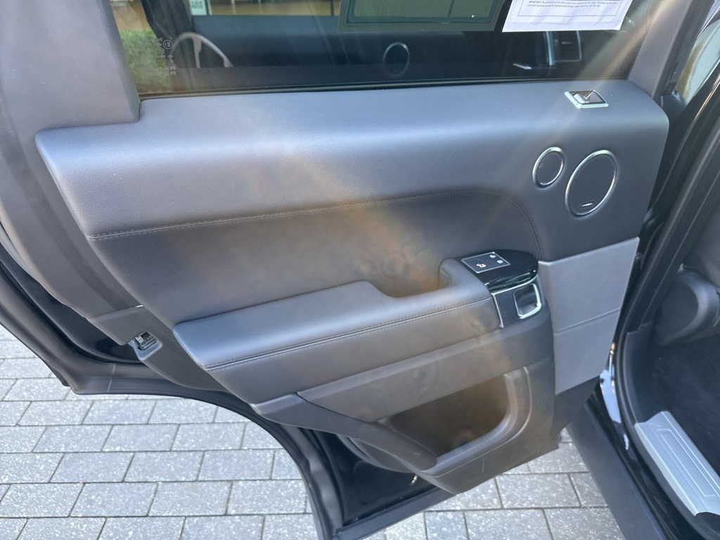 2021 Land Rover Range Rover Sport HSE Silver Edition photo 16