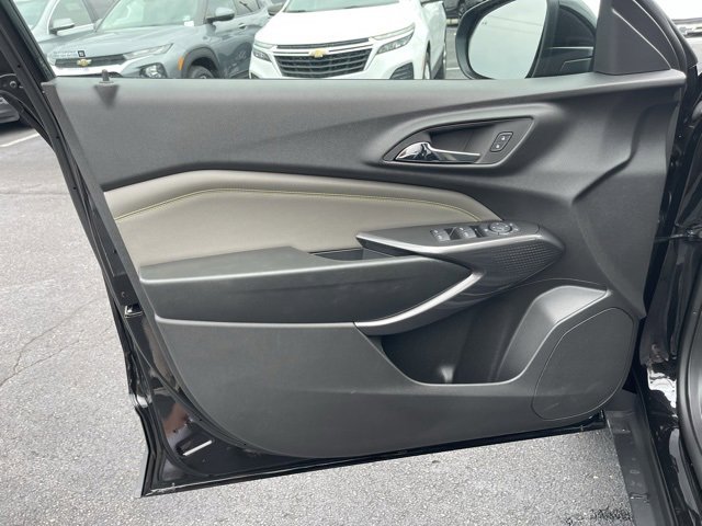 2025 Chevrolet Trax ACTIV photo 13
