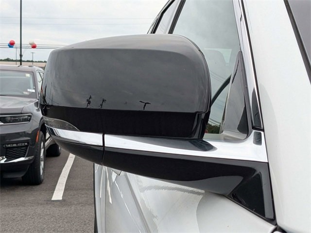 2023 Jeep Grand Cherokee Limited photo 10