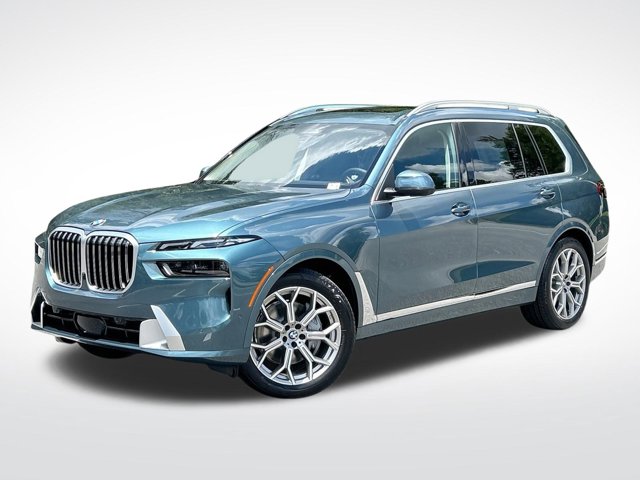 2026 BMW X7 40i's photo