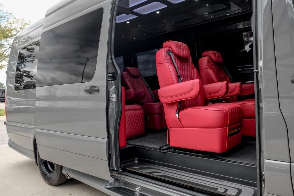 2024 Mercedes Benz Sprinter 3500 photo 25