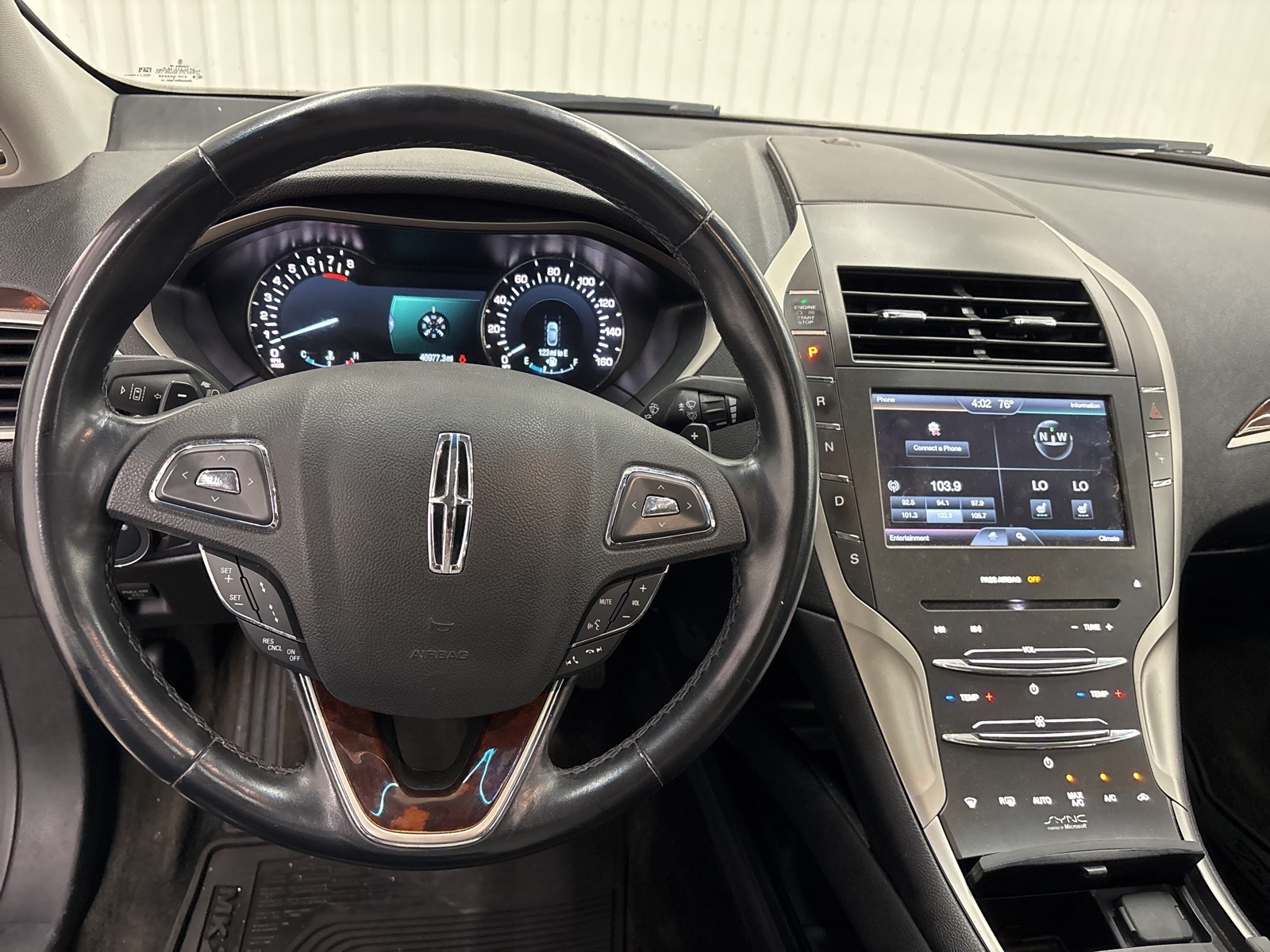 2015 Lincoln MKZ Base photo 7