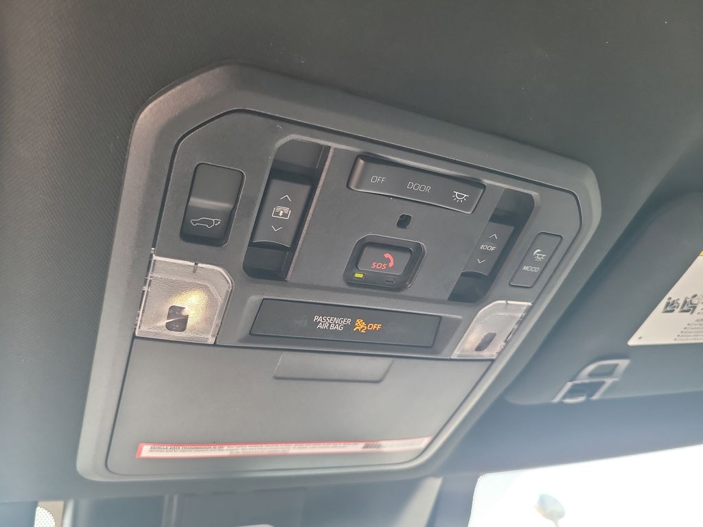 2024 Toyota Sequoia Capstone photo 18