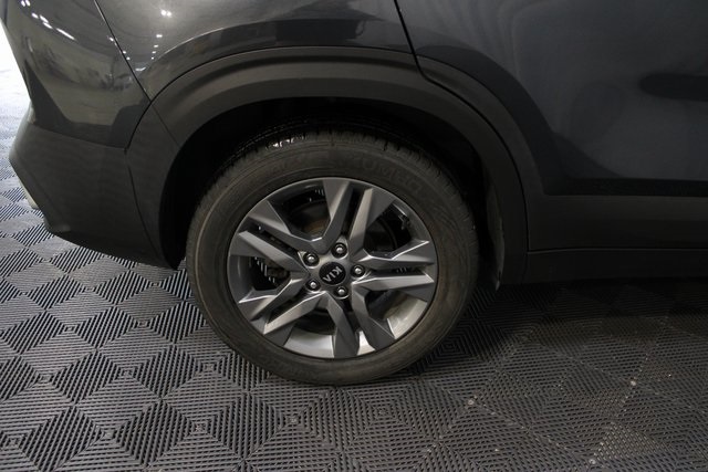 2021 Kia Seltos S photo 9