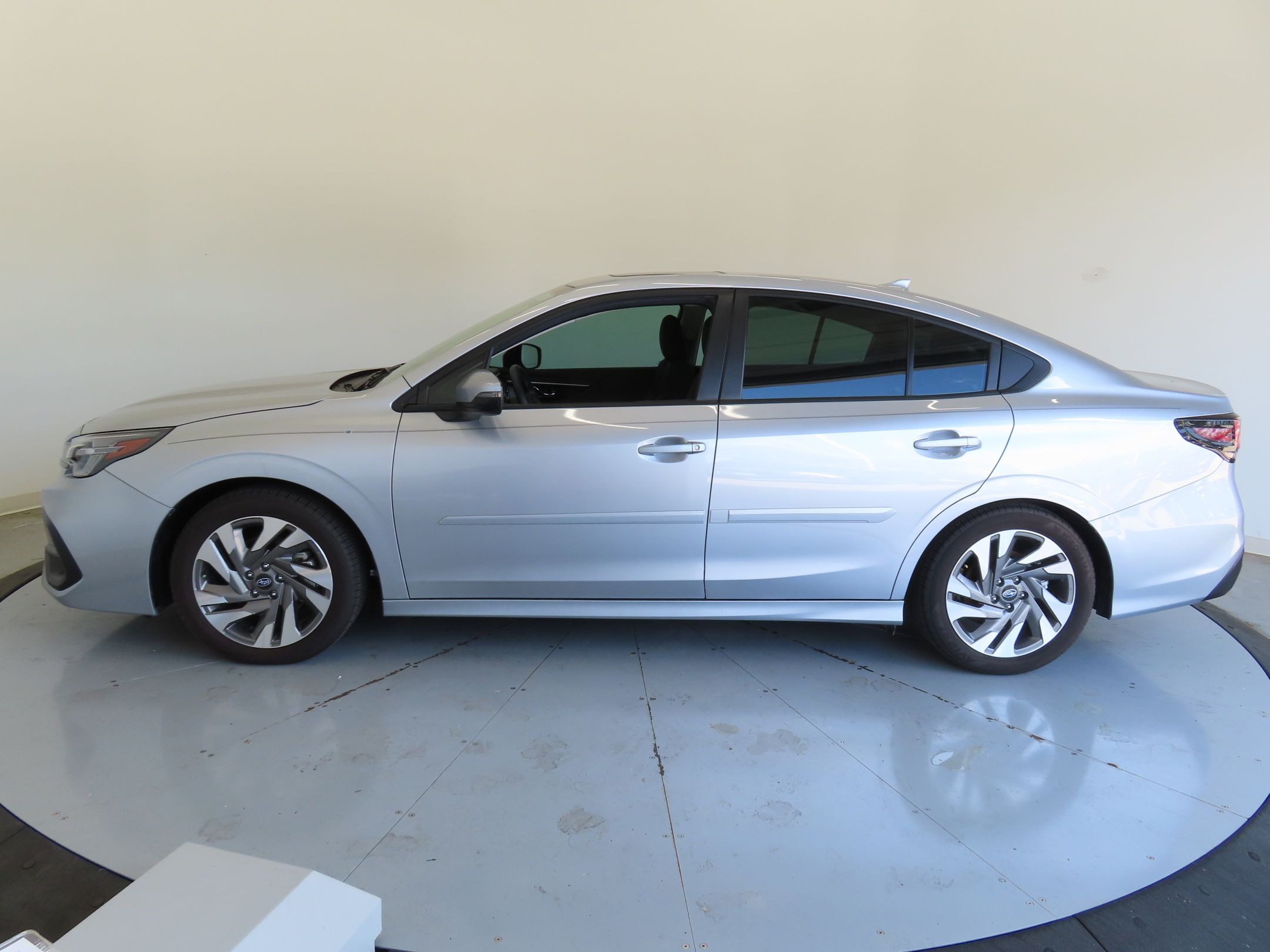 2025 Subaru Legacy Limited photo 6