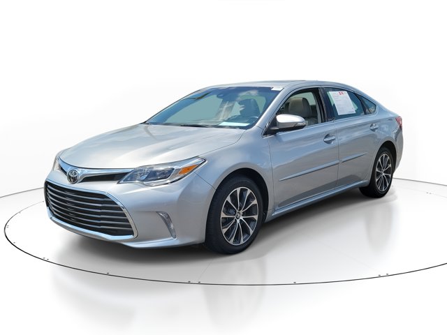 2018 Toyota Avalon XLE Premium photo 2