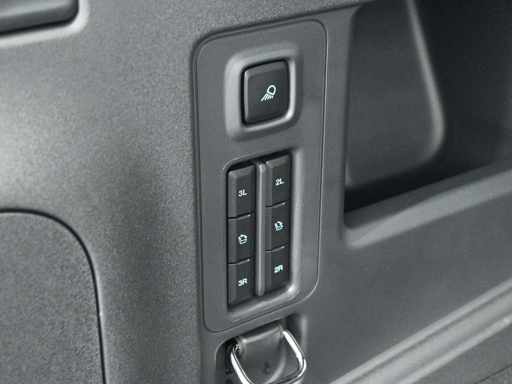 2025 Ford Expedition photo 22