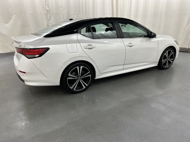 2023 Nissan Sentra SR photo 4