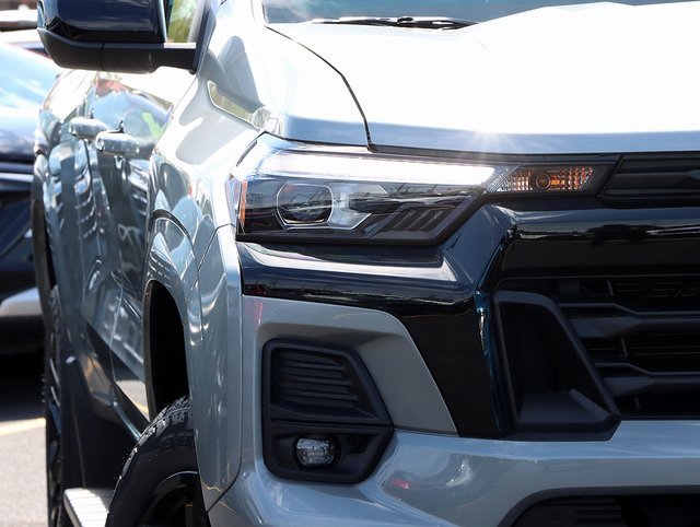 2025 Chevrolet Colorado Z71 photo 4