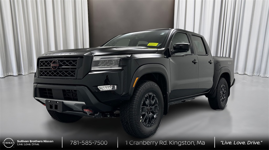 2023 Nissan Frontier PRO-4X's photo