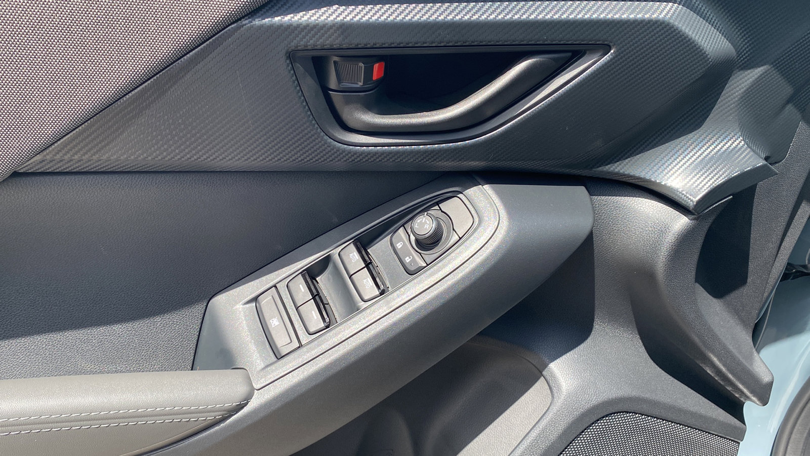 2025 Subaru Crosstrek Premium photo 9