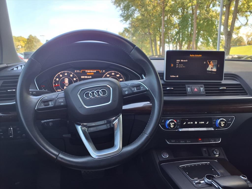 2020 Audi Q5 45 Premium Plus photo 9
