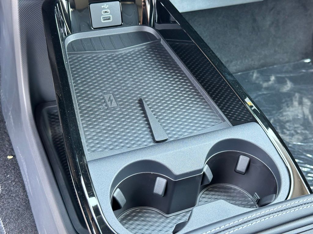 2025 Ford Mustang Mach-E Select photo 12
