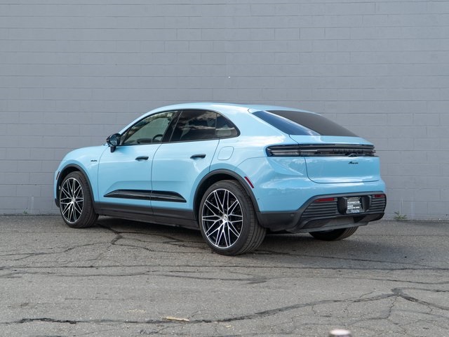2025 Porsche Macan Electric photo 3