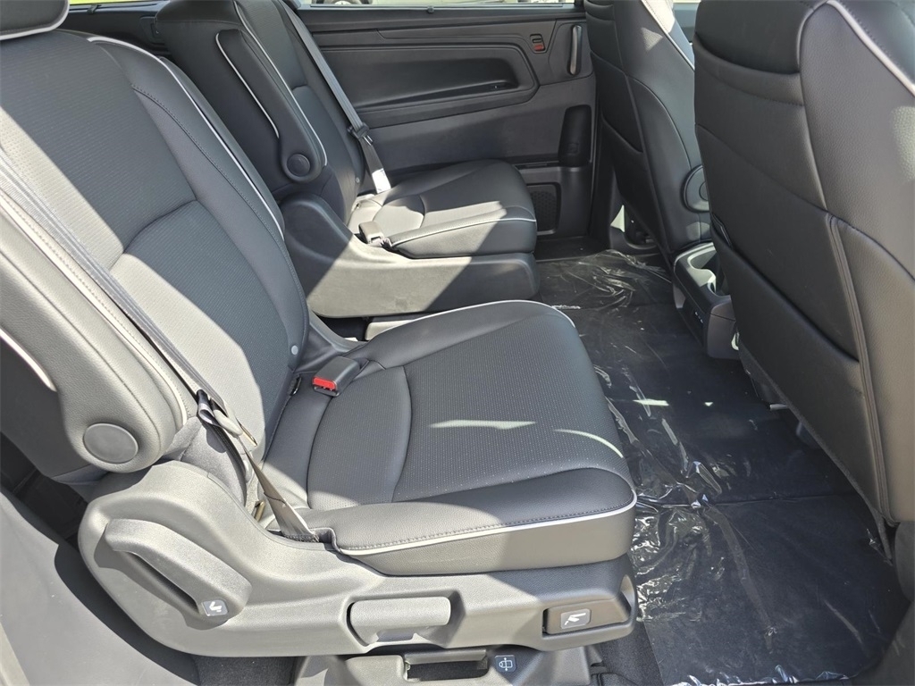 2026 Honda Odyssey Elite photo 18