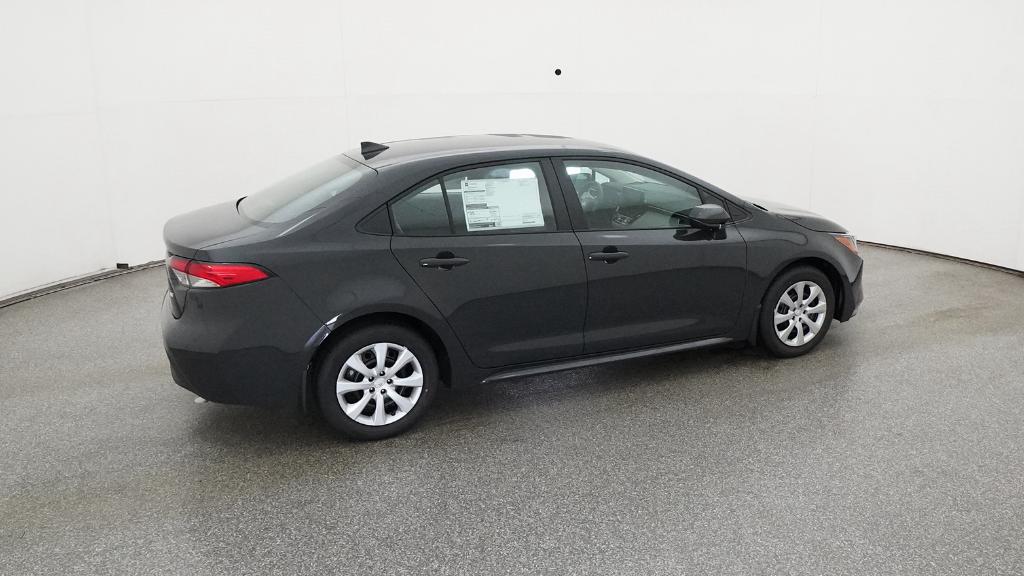 2025 Toyota Corolla LE photo 24