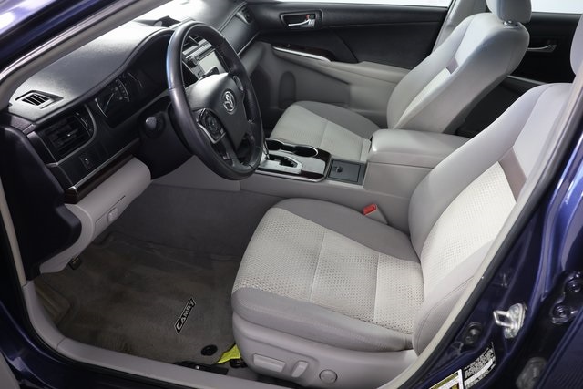 2014 Toyota Camry L photo 18