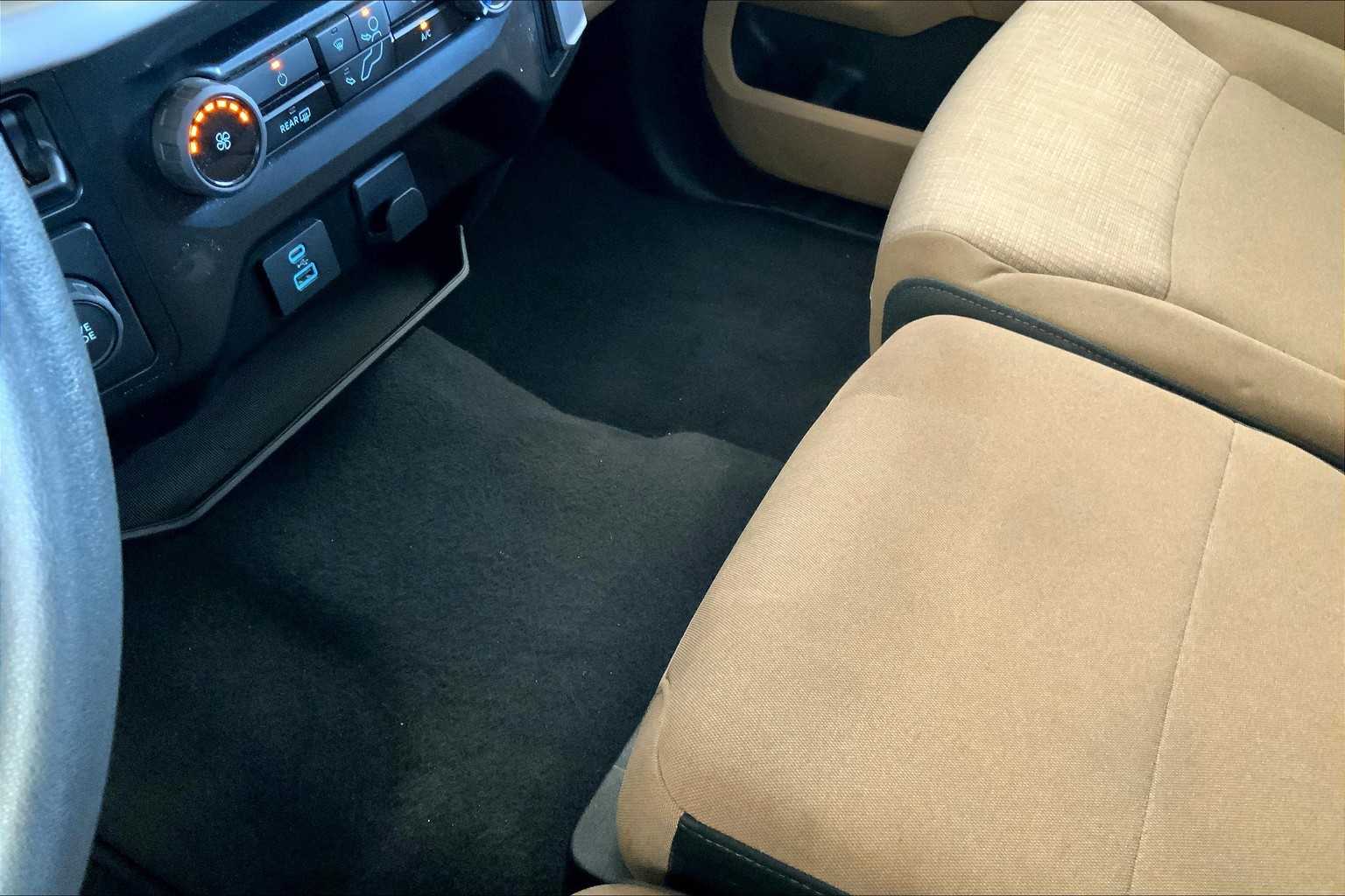 2023 Ford F-150 XLT photo 14