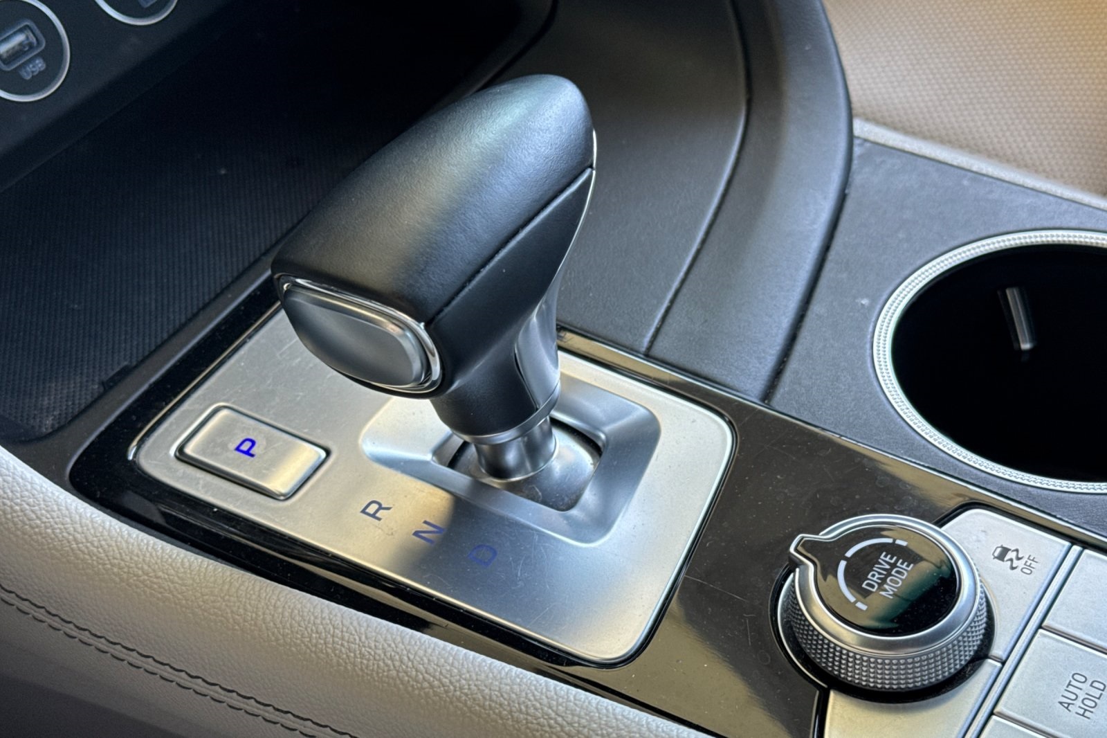 2023 Genesis G70 2.0T photo 21