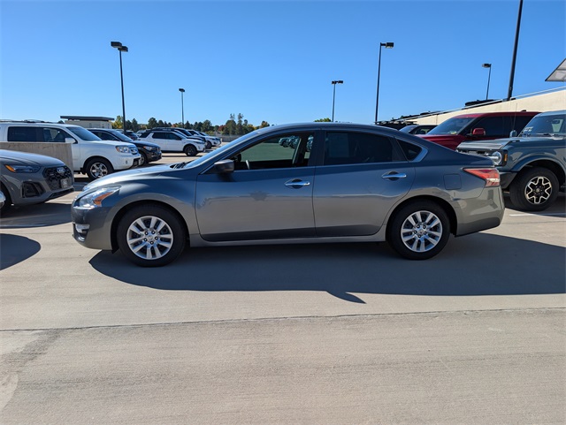 2015 Nissan Altima 2.5 S photo 3