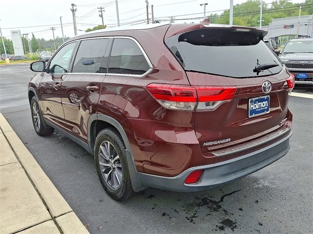 2019 Toyota Highlander XLE photo 2