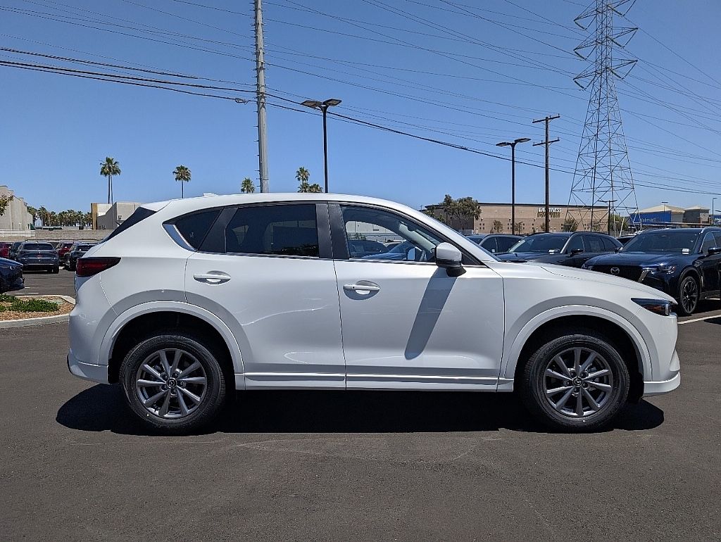 2025 Mazda CX-5 2.5 S Preferred photo 4
