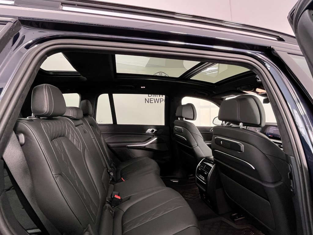 2025 Bmw X7 M60i photo 8
