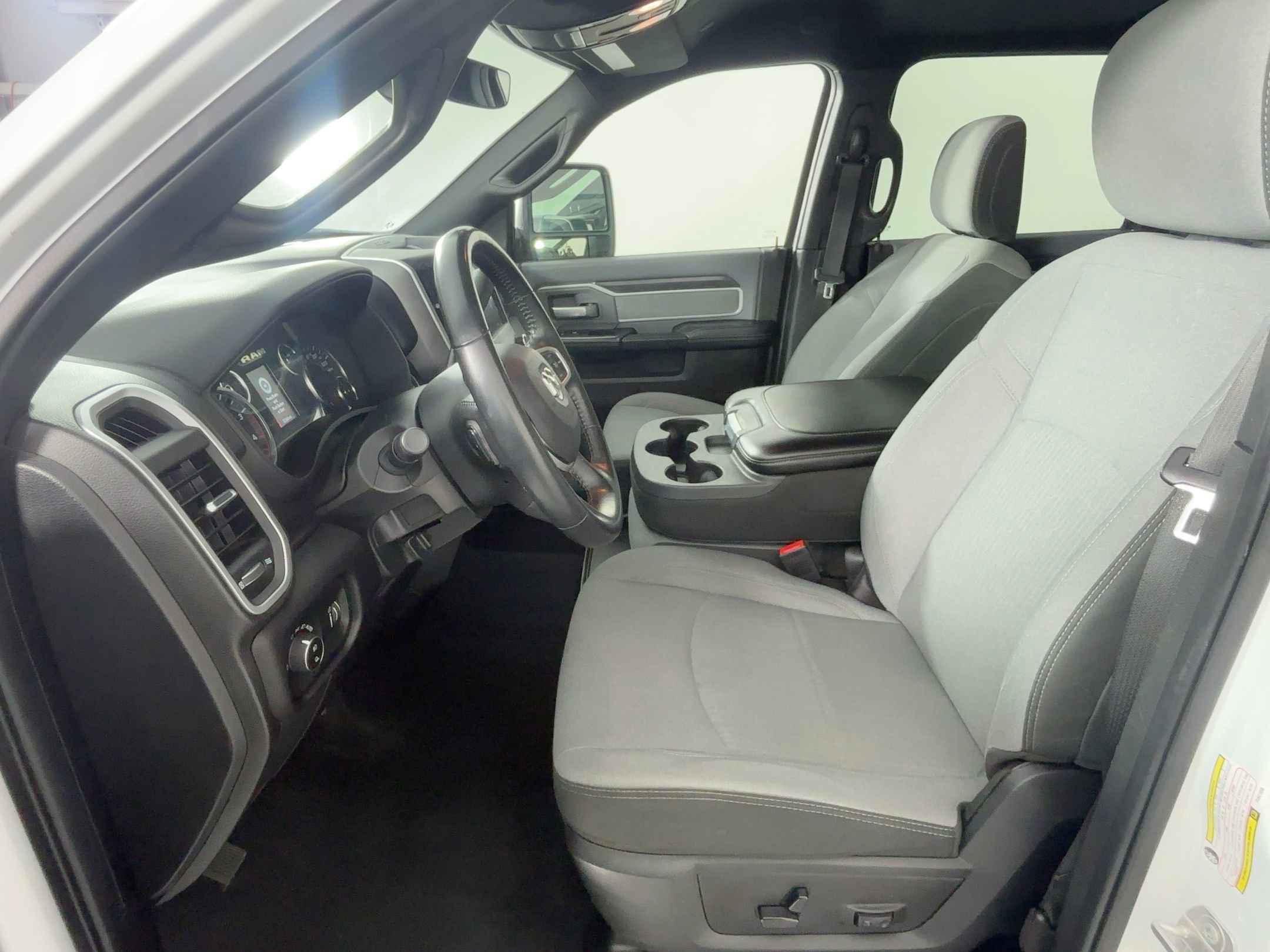 2023 Ram 2500 Big Horn photo 4
