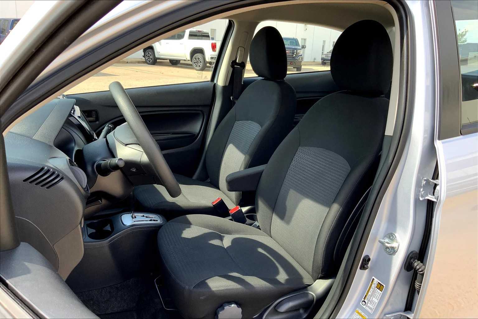 2024 Mitsubishi Mirage G4 LE photo 7