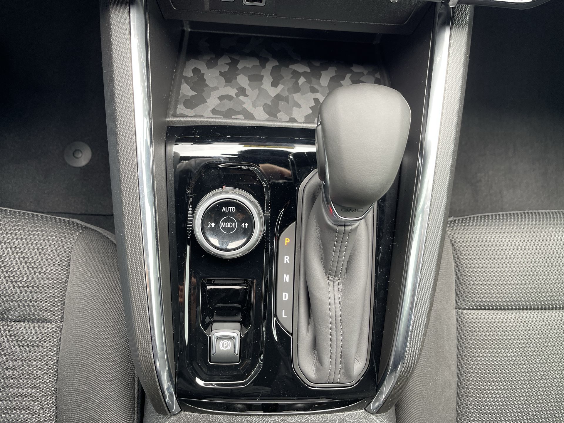2025 Gmc Canyon Elevation photo 15