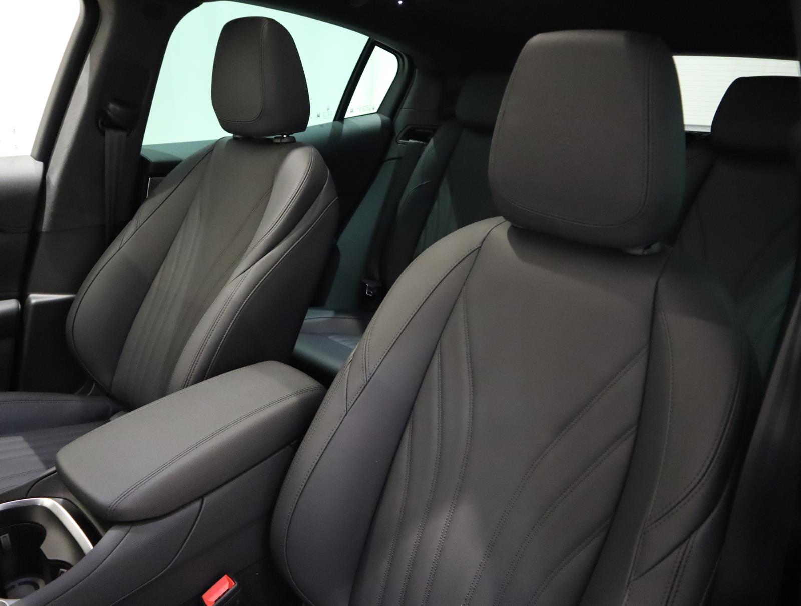 New 2024 Bianco Astro Metallic Maserati GT AWD image 26