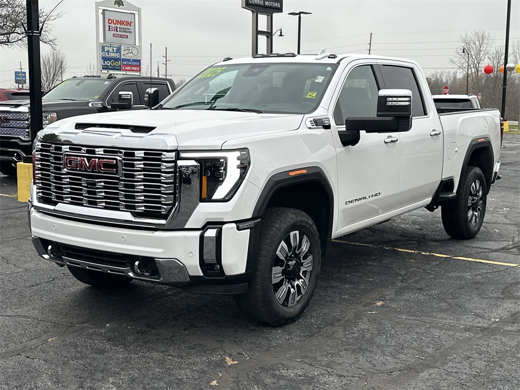 2025 GMC SIERRA HD - Image 4