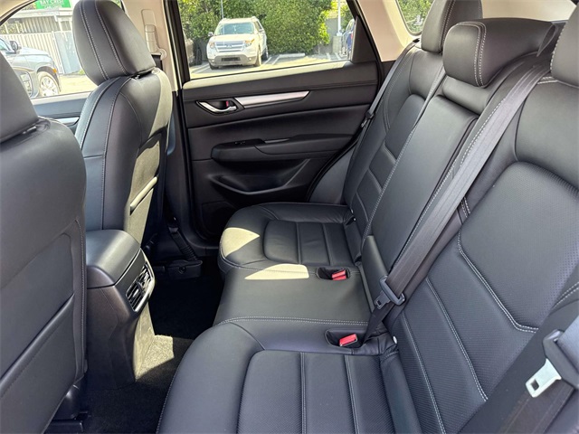 2025 Mazda CX-5 2.5 S Preferred photo 8
