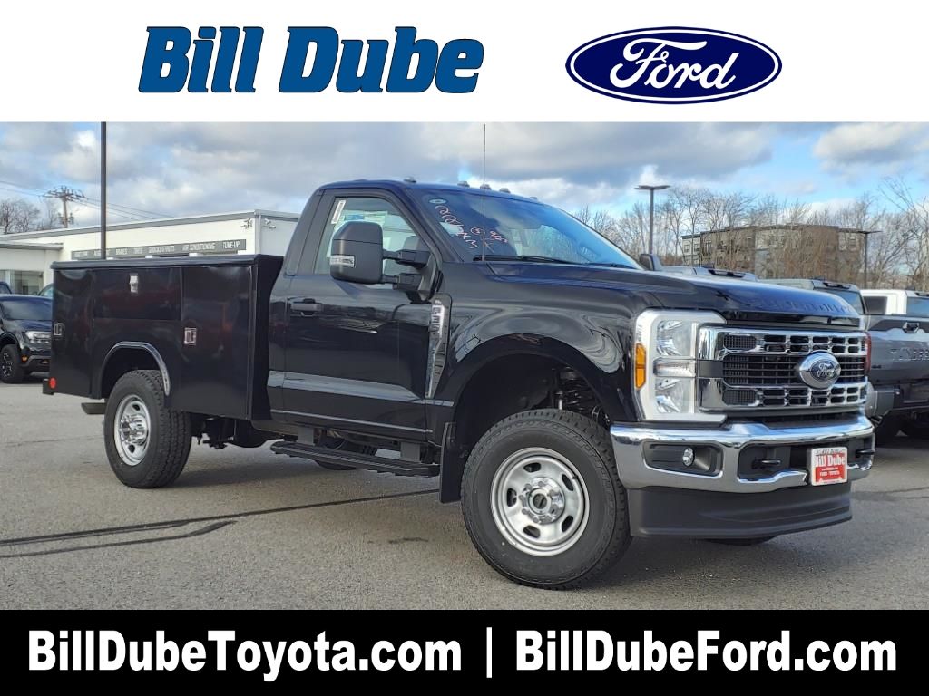 2024 Ford F-350 Super Duty Chassis Cab XL's photo