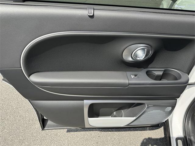 2026 Hyundai Ioniq photo 18