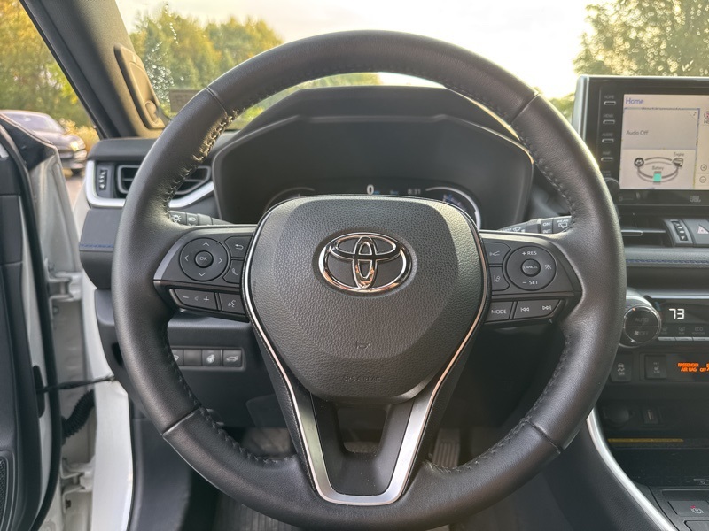 2021 Toyota RAV4 Hybrid XSE photo 10