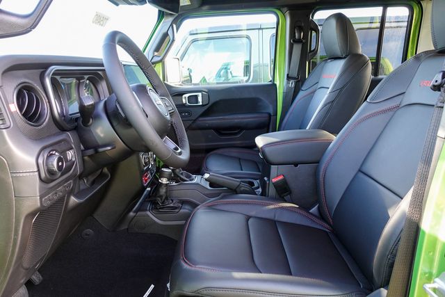 2025 Jeep Wrangler Rubicon photo 11