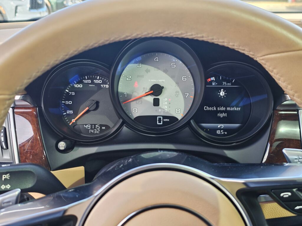 2015 Porsche Macan S photo 29