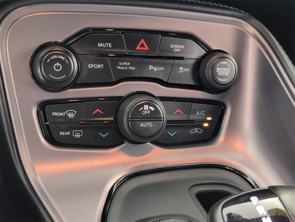 2023 Dodge Challenger R/T photo 18