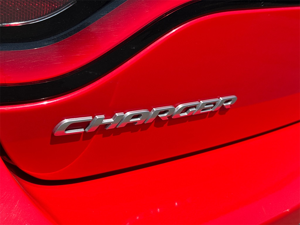 2021 Dodge Charger SXT photo 12