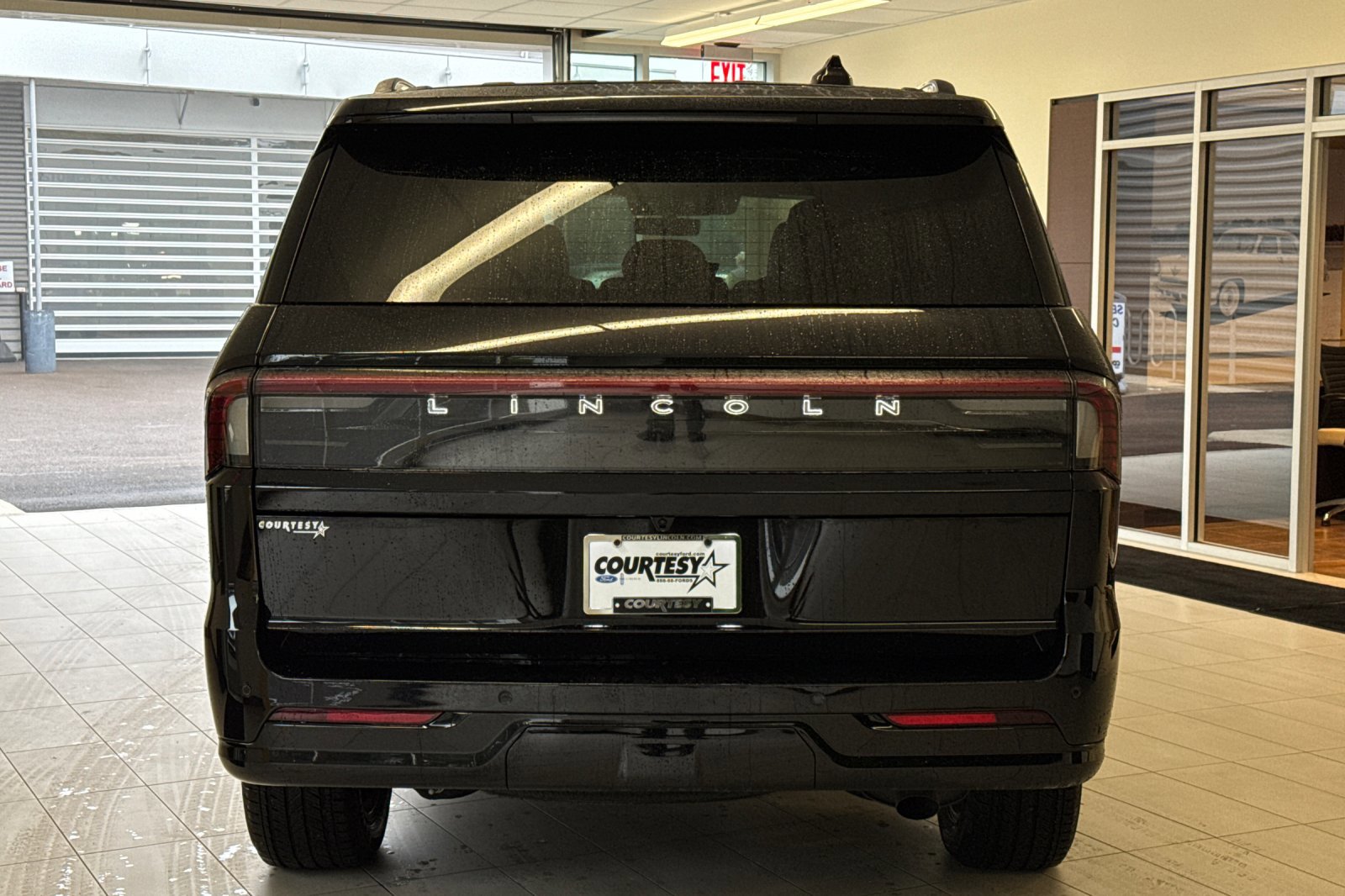 2025 Lincoln Navigator Reserve photo 3