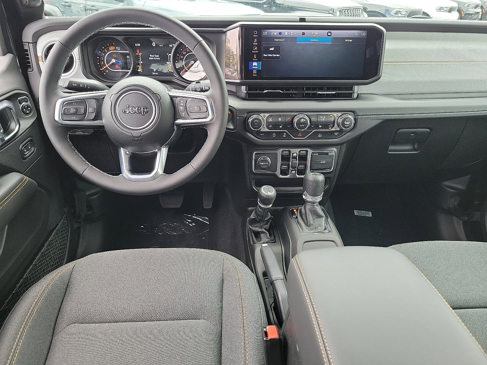 2025 Jeep Wrangler Sahara photo 3
