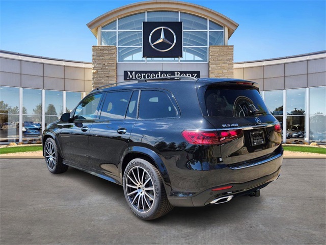 2025 Mercedes Benz GLS 450 4MATIC photo 3