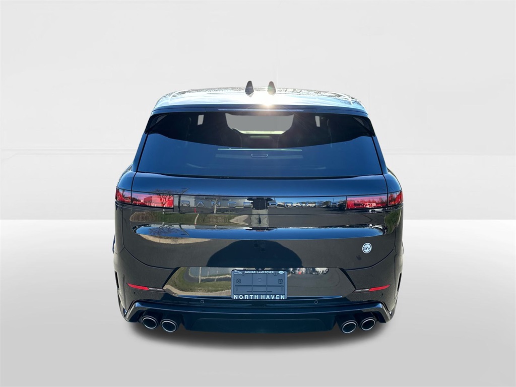 2024 Land Rover Range Rover Sport photo 3
