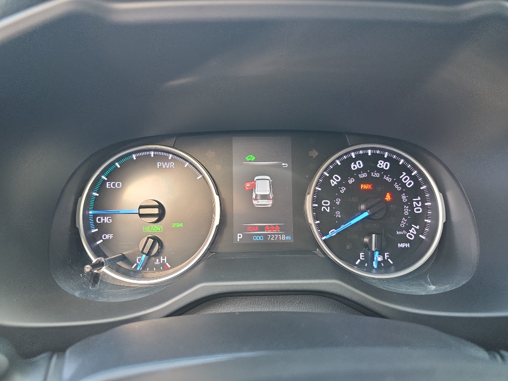 2021 Toyota RAV4 Hybrid XLE Premium photo 18