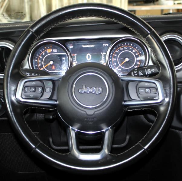 2019 Jeep Wrangler Unlimited Sahara photo 12